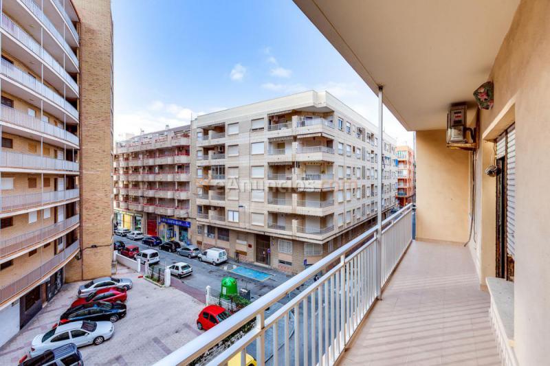 Apartamento en venta en Calle Bergantin, Torrevieja, Playa del Cura, Torrevieja
