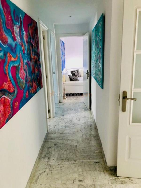 Apartamento en venta en  Marbella Real, Nagüeles-Milla de Oro, Marbella