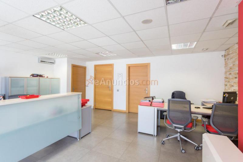 Local Comercial en venta en Paseo Sandua, San Jorge, PamplonaIruña