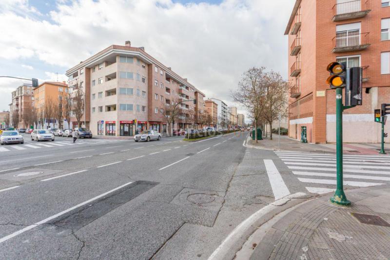 Local Comercial en venta en Calle Sanduzelai, Pamplona, San Jorge, PamplonaIruña