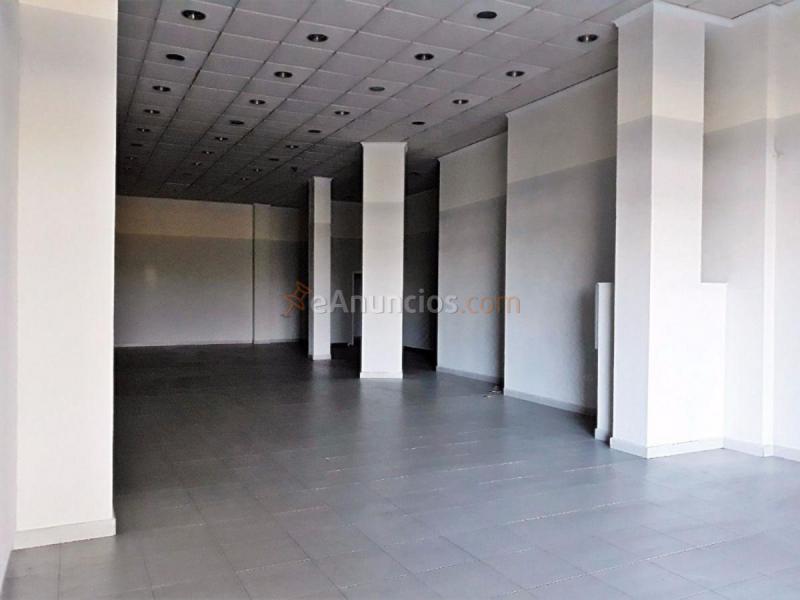 Local Comercial en venta en Calle senyoriu del rebollet, Platja de Oliva, Oliva