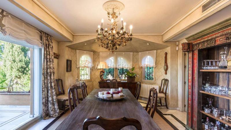 Adosado en venta en  San Pedro de Alcántara, Marbella