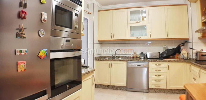 Apartamento en venta en Calle Conrado del Campo, La Leala - El Saltillo, Torremolinos