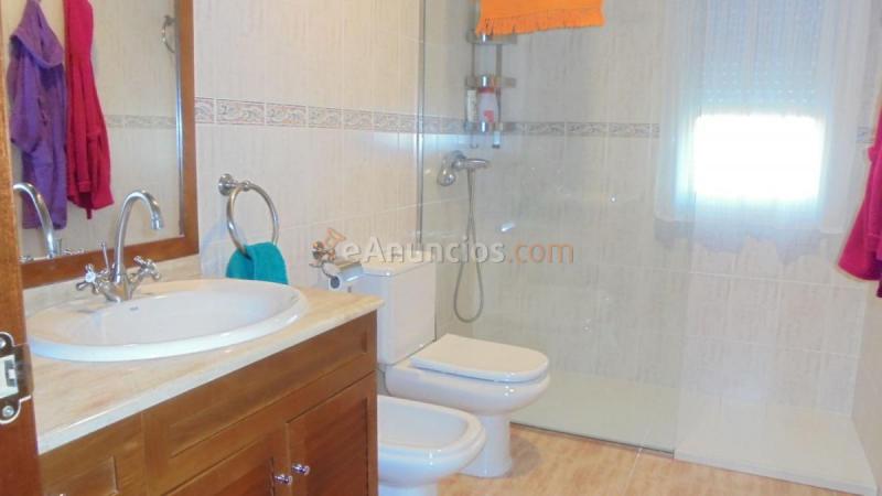 Casa en venta en  Esquivias