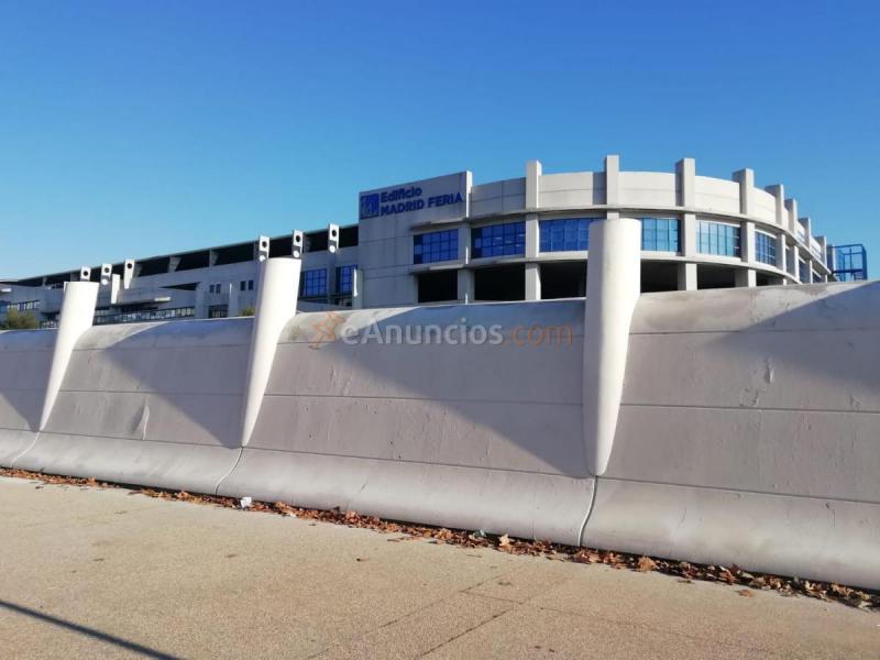 Edificio en venta en  Hortaleza, Madrid