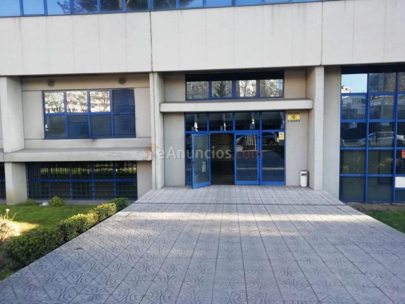 Edificio en venta en  Hortaleza, Madrid