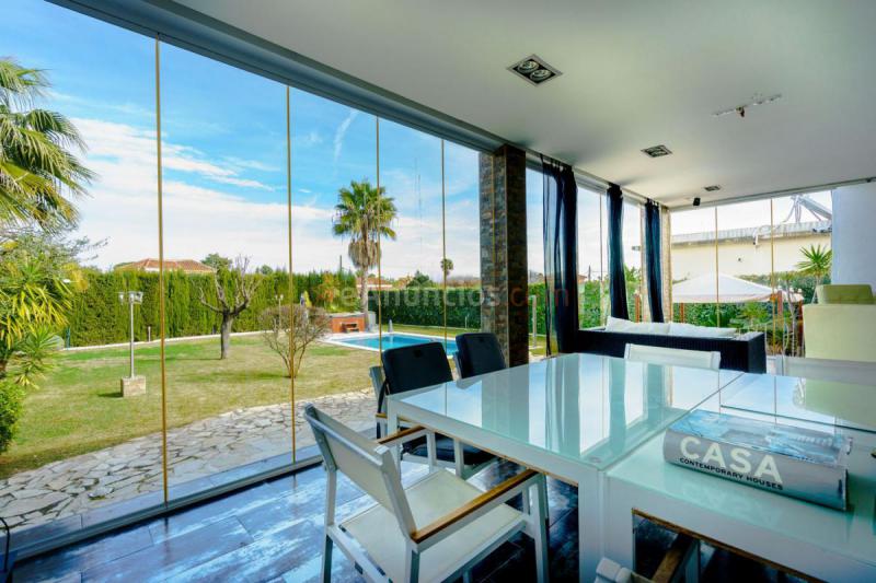 Adosado en venta en  Valencina de la Concepcion