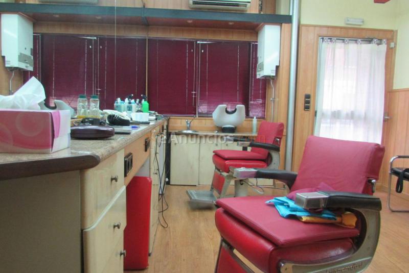 Local Comercial en venta en  Carabanchel, Madrid