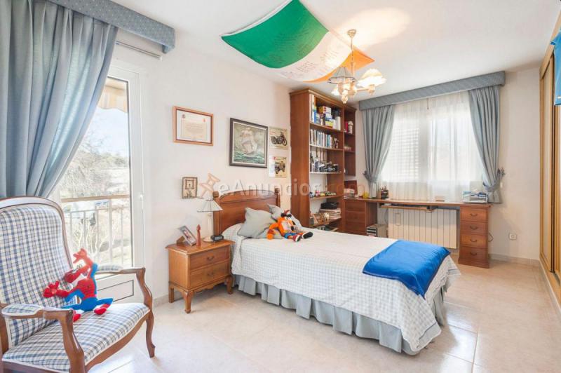 Adosado en venta en  Sevilla la Nueva