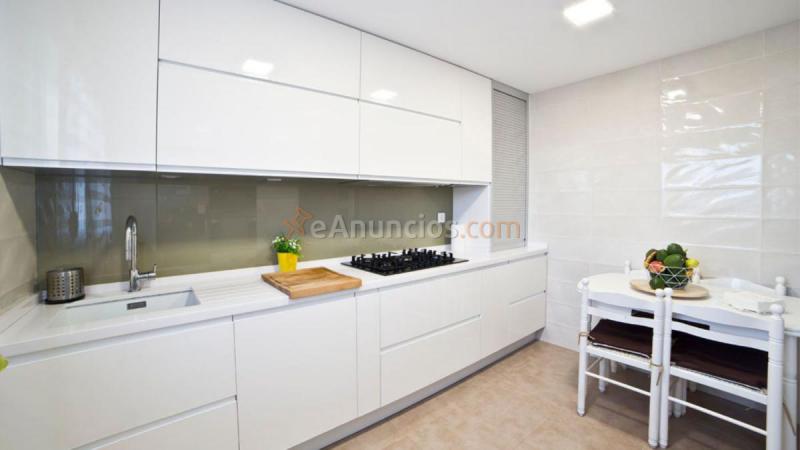 Adosado en venta en  Busot