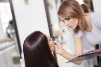 Se buscan esteticistas