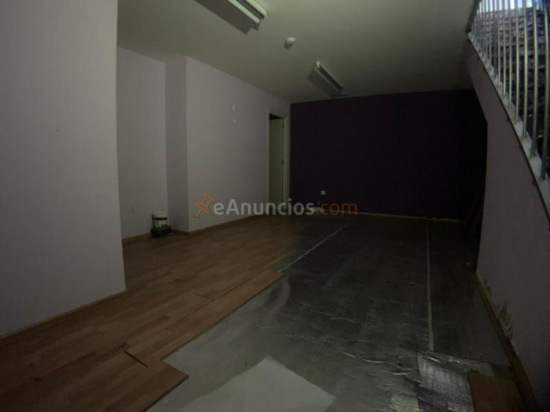 Local Comercial en venta en  Zona Colegio Europa, Espartinas