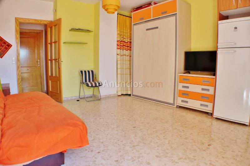 Estudio en roquetas de mar zona urbanización con 27 m2