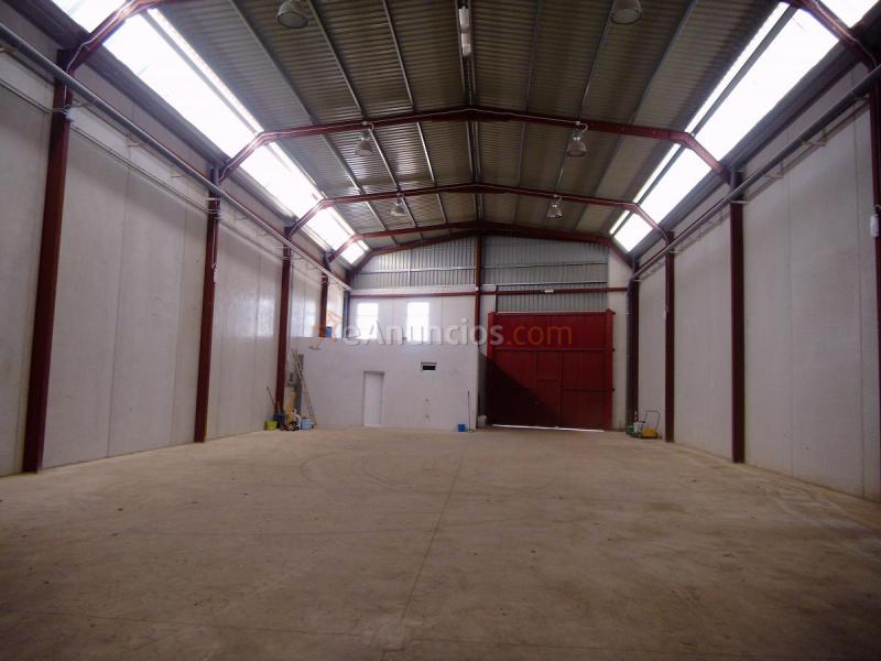 Nave Industrial de  400 metros
