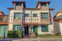 Adosado en venta en  Comillas