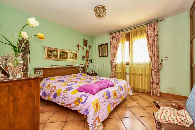 Adosado en venta en  Nivar