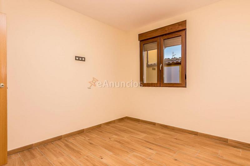 Adosado en venta en  Villamandos