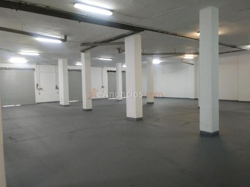 Venta bajo comercial reformado