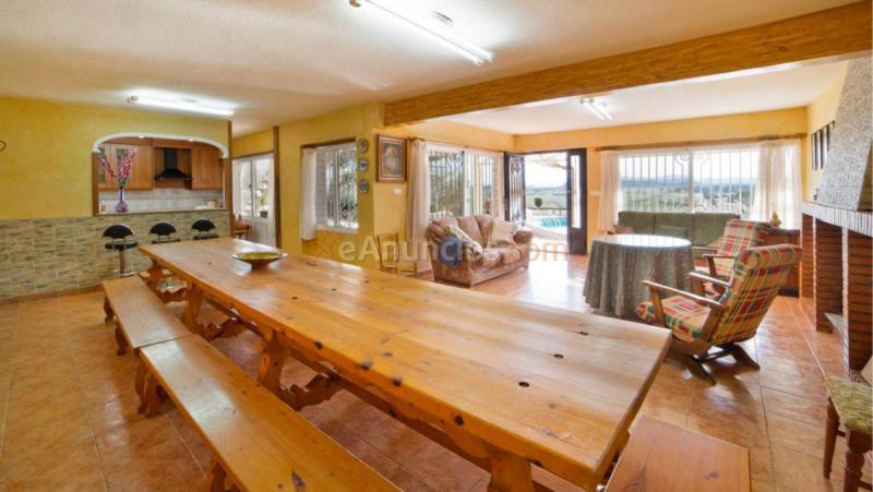 Adosado en venta en  Villena