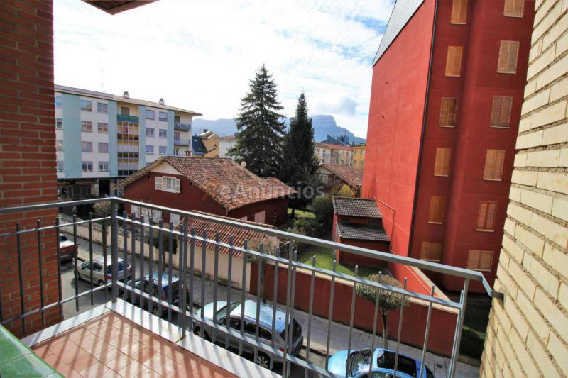 Apartamento en venta en Calle Valle de Ansó, Jaca, Casco Urbano, Jaca