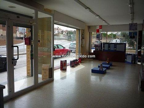 Local Comercial de 400m2  en Piera