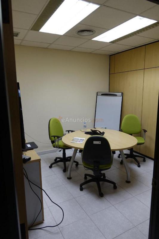 Oficina en edificio corporativo