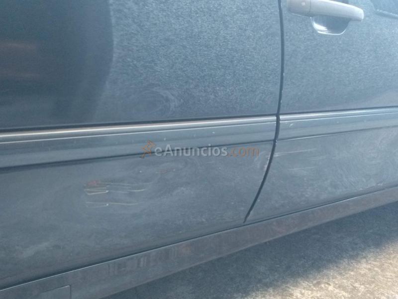 Mercedes BENZ C 200 AZUL MARINO