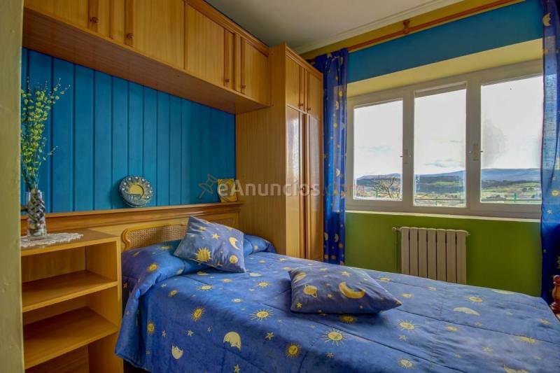 Adosado en venta en  Udias