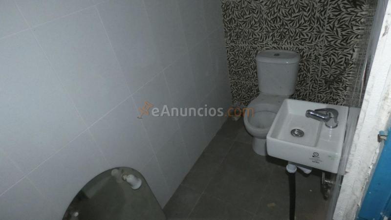 Local Comercial en alquiler en Calle de Lauri Volpi, Godella, L'Eixereta, Burjassot