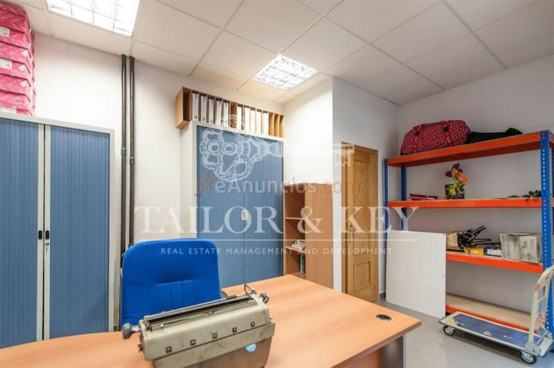 Local Comercial en venta en Calle de la Virgen de la Fuencisla, Madrid, Ciudad Lineal, Madrid