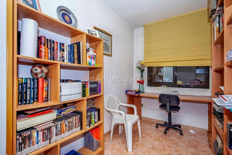 Apartamento en venta en  La Llagosta