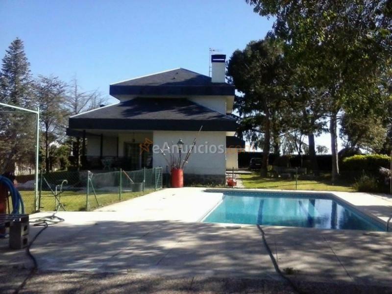 Adosado en venta en  Fresnedillas de la Oliva