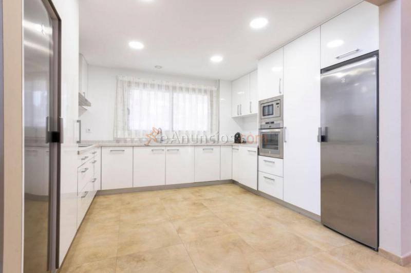 Adosado en venta en  Navajas