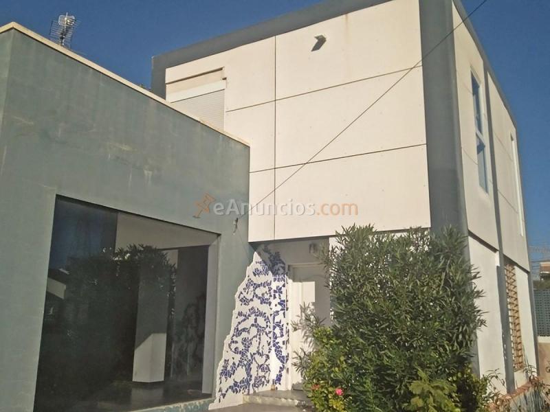 Adosado en venta en  Entrepinos, L'Eliana