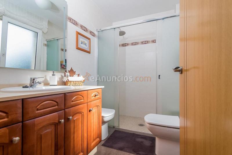 Adosado en venta en  Nós, Oleiros