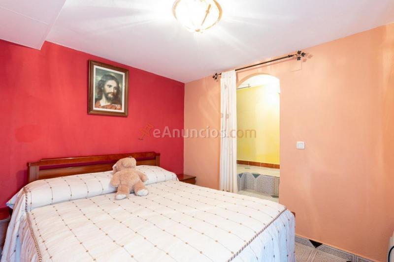 Adosado en venta en  Valencia de Alcántara