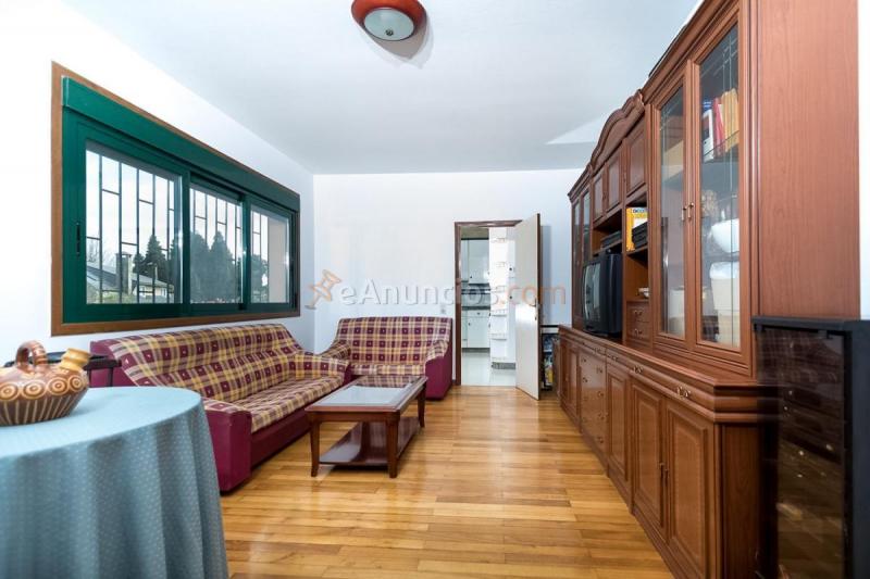 Adosado en venta en  Bergondo