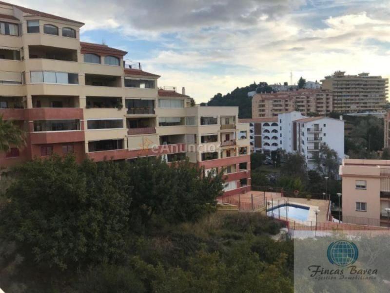 Apartamento en venta en  Los Pacos, Fuengirola