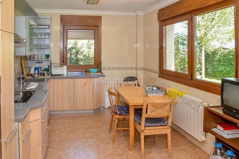 Adosado en venta en  Castellanos de Villiquera