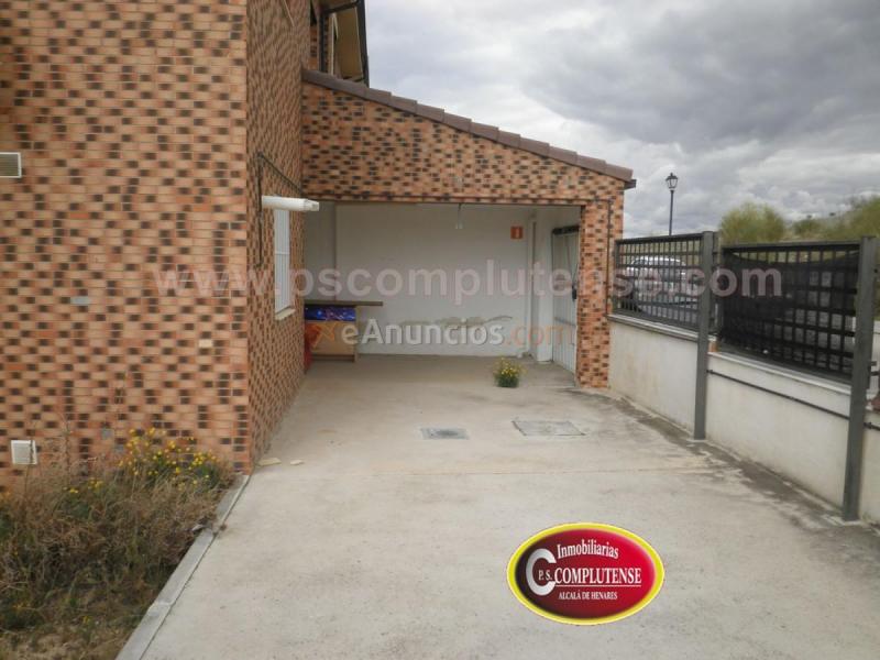 Casa en venta en  Loeches