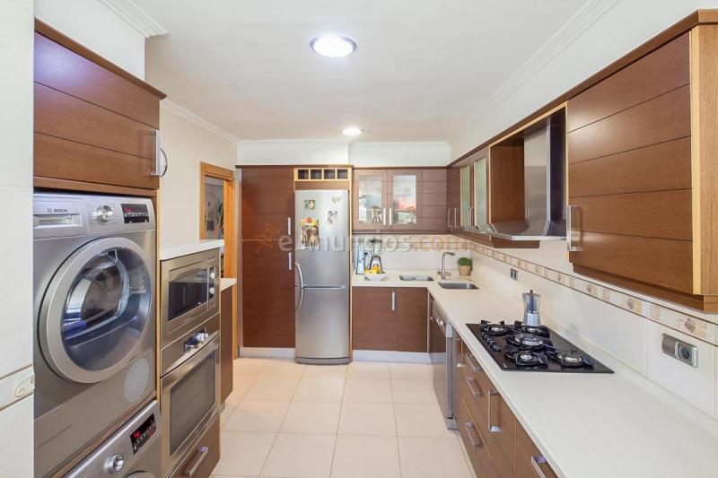 Adosado en venta en  Playa de Farnals