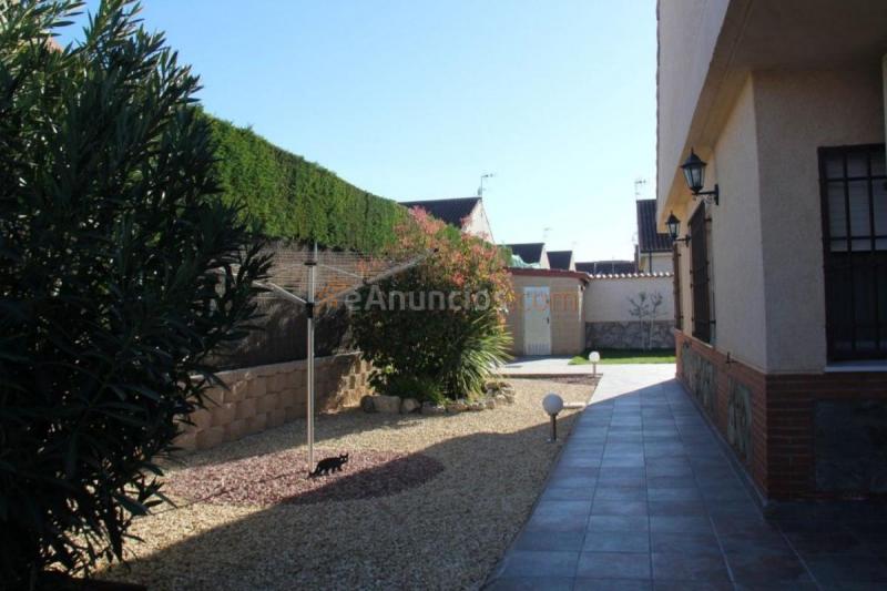 Casa en venta en  Novés