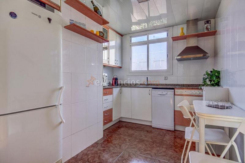 Atico en venta en  Nou Barris, Barcelona