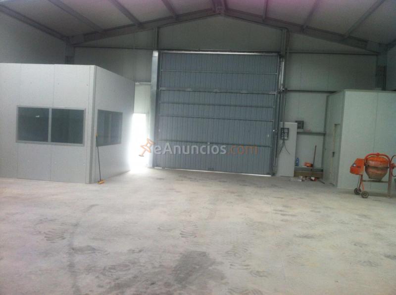 Edificio en alquiler en  La Garena, Alcalá de Henares