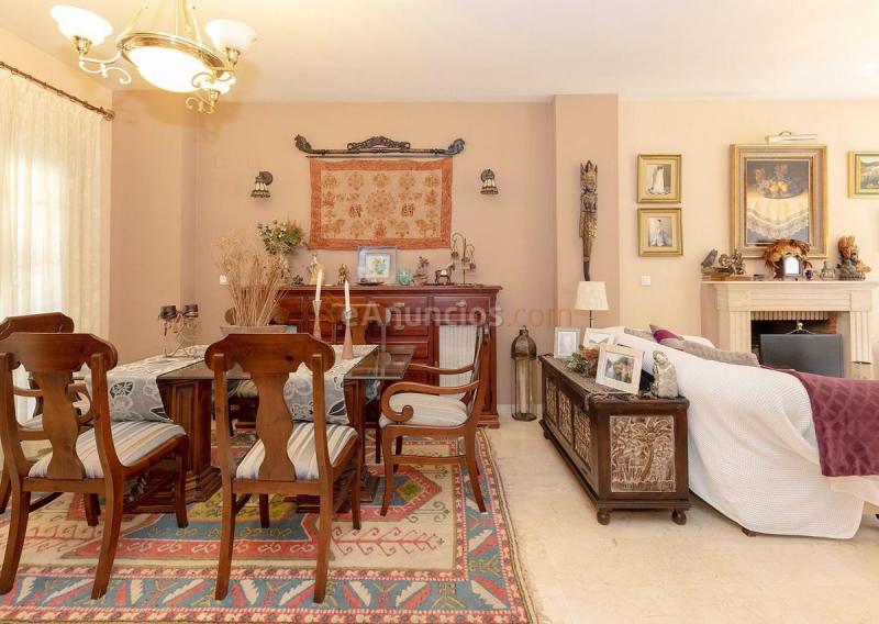 Adosado en venta en  Gines