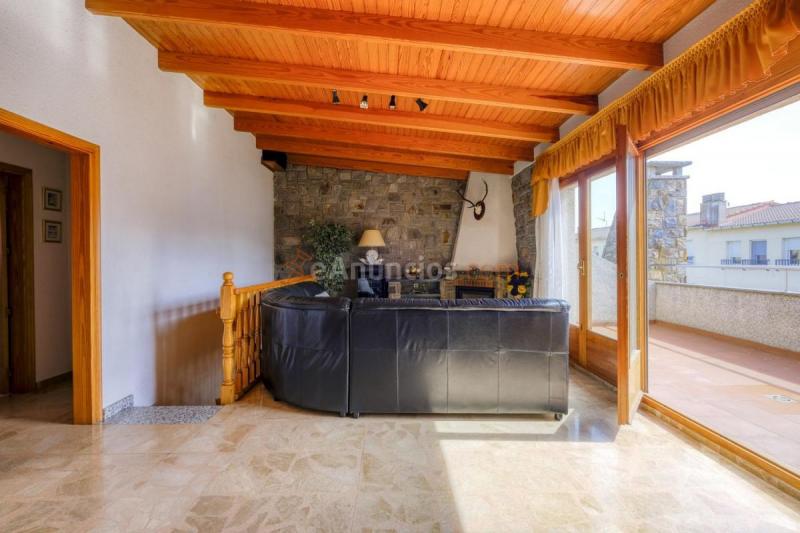 Adosado en venta en  Hostalets de Balenyá