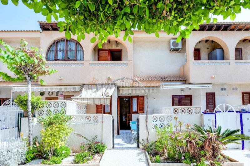 Casa en venta en  berta von sutter, Playa de los Locos, Torrevieja