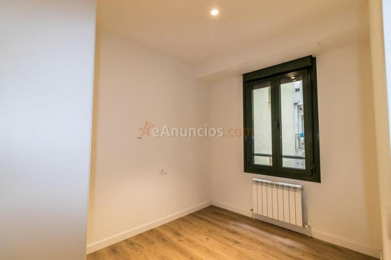 Apartamento en venta en Calle 17 de Agosto, Centro, Gijón