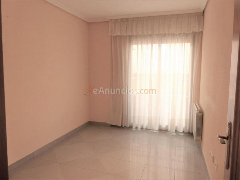 Casa en alquiler en  Núcleo Urbano, La Pobla de Vallbona