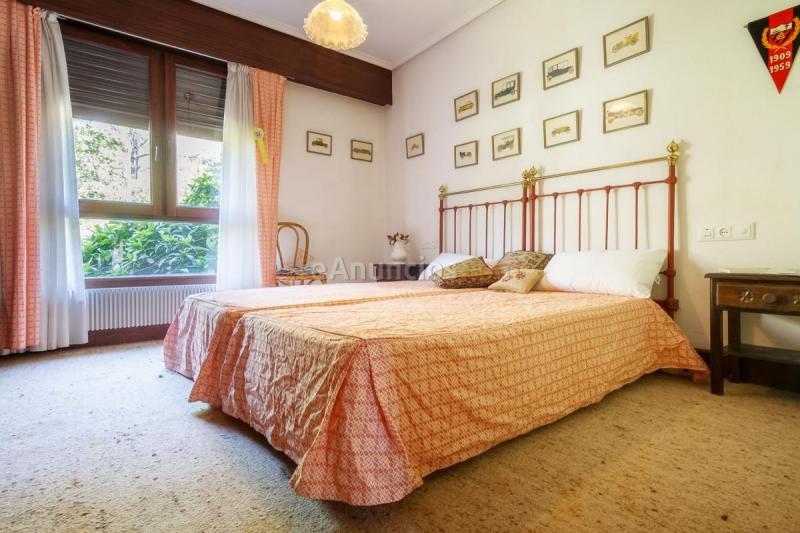 Adosado en venta en  Maruri